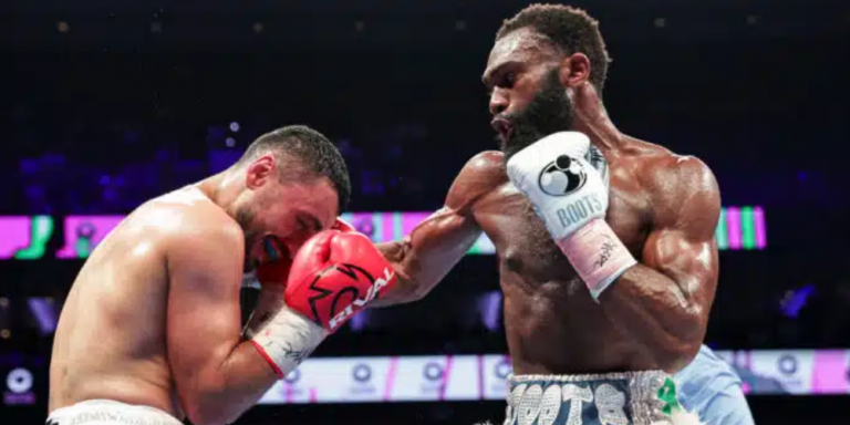 Ennis Forces Avanesyan to Retire After Five Dominant Rounds