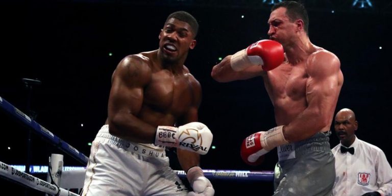 Eddie Hearn controcorrente: “Joshua ha un’ottima mascella”