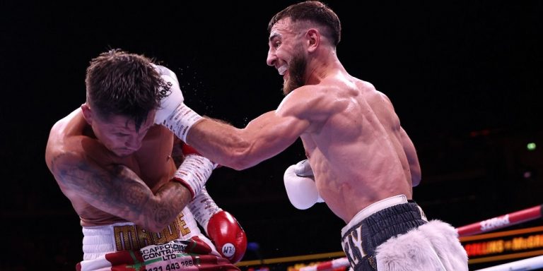 Collins desactiva y hunde a McGregor en solo cuatro asaltos