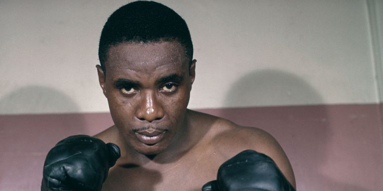 Una vida envuelta en sombras: Sonny Liston, simplemente «un hombre»