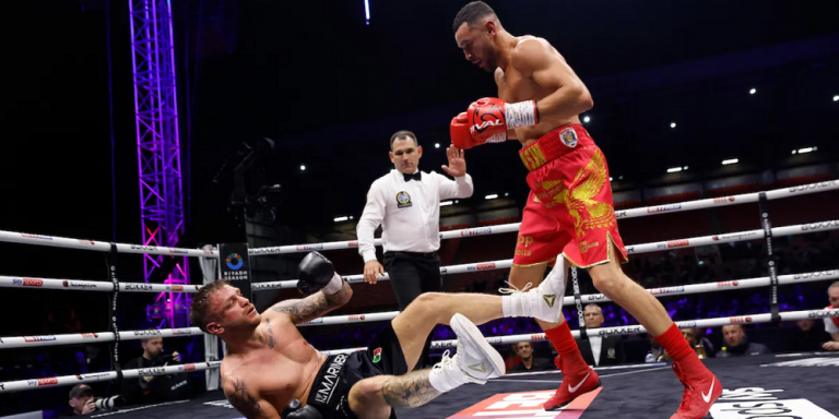 Zucco falls in the tenth round against Simpson but leaves with his head held high