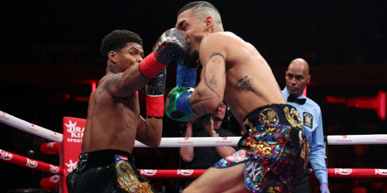Stevenson Gives Lopez a Boxing Lesson and Wins Another Belt