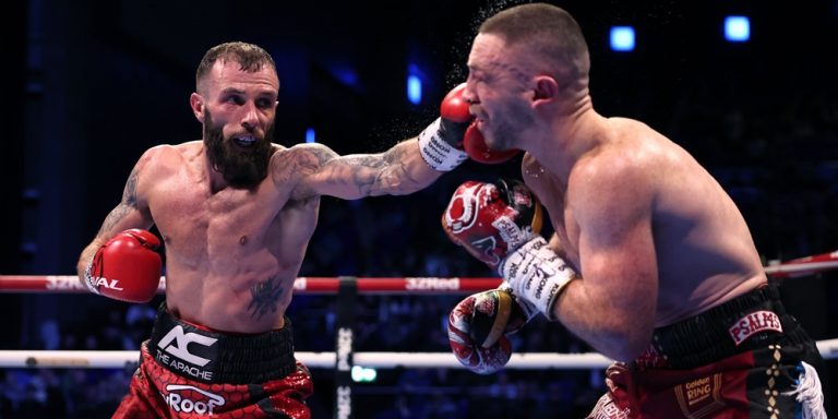 Cacace outpoints Dickens and becomes world champion again