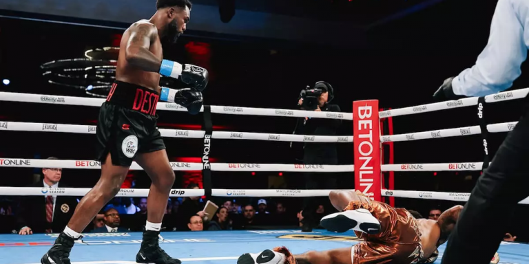 Adames domina a Williams y defiende el título de peso mediano del CMB