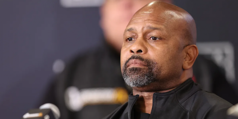 Roy Jones Jr. to David Benavidez: “Go straight to Usyk!”
