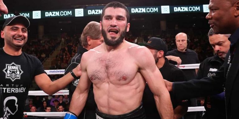Beterbiev accuses Benavidez of avoiding him; David’s father denies it