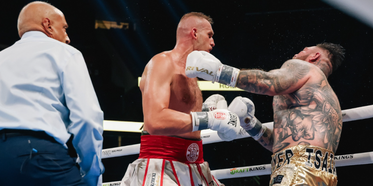Damian Knyba domina il match battendo Andy Ruiz, l’arbitro e la giuria
