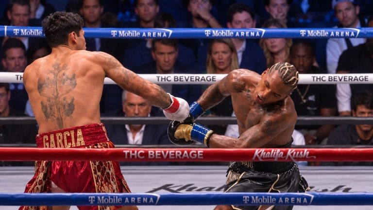 Ryan Garcia batte in due round un Conor Benn inadeguato a questi livelli